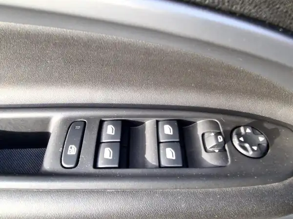 JEEP AVENGER ALTITUDE (14/15)