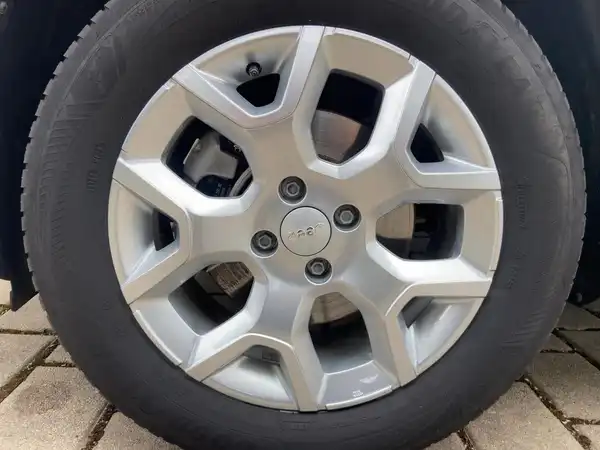 JEEP AVENGER ALTITUDE (7/15)