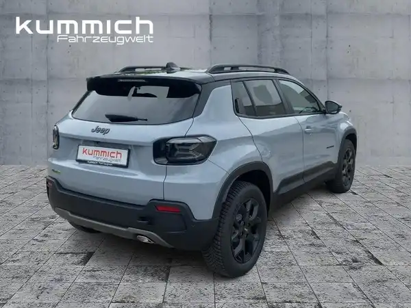 JEEP AVENGER (4/15)