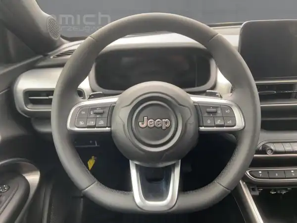 JEEP AVENGER (9/15)
