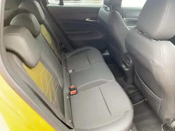 JEEP AVENGER (12/15)