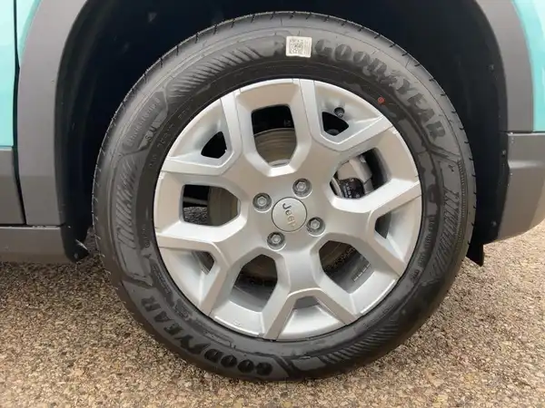 JEEP AVENGER ALTITUDE (7/15)