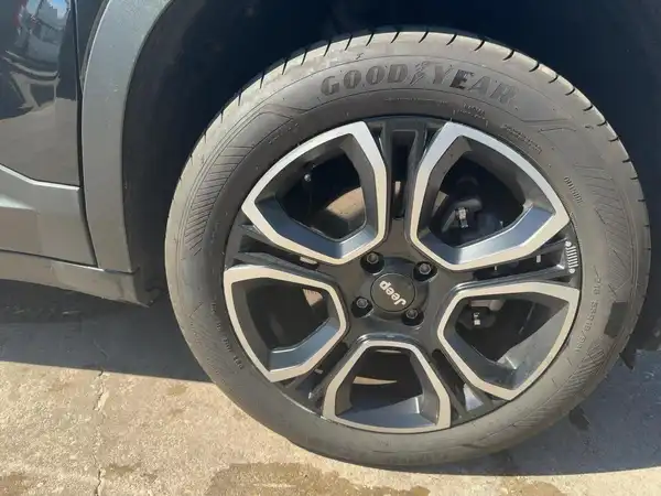 JEEP AVENGER ALTITUDE (7/15)