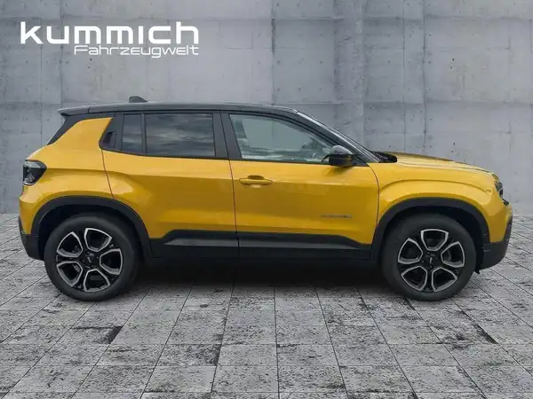 JEEP AVENGER SUMMIT (3/15)