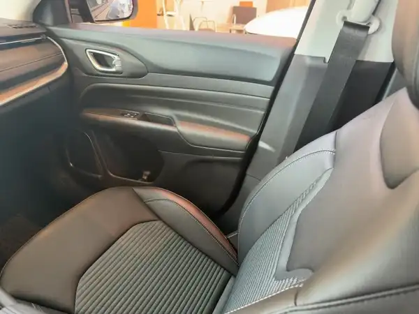JEEP COMPASS (11/15)
