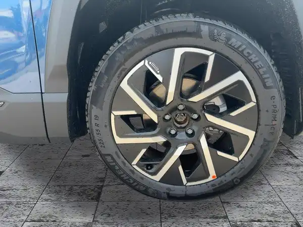 JEEP COMPASS FIRST EDITION (7/15)