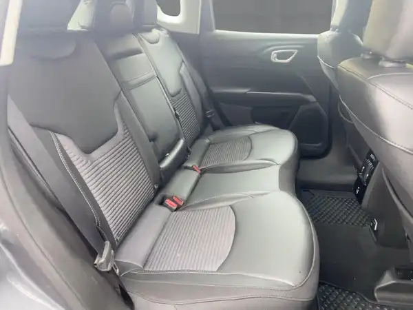 JEEP COMPASS (9/15)