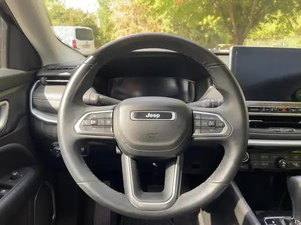 JEEP COMPASS (9/15)