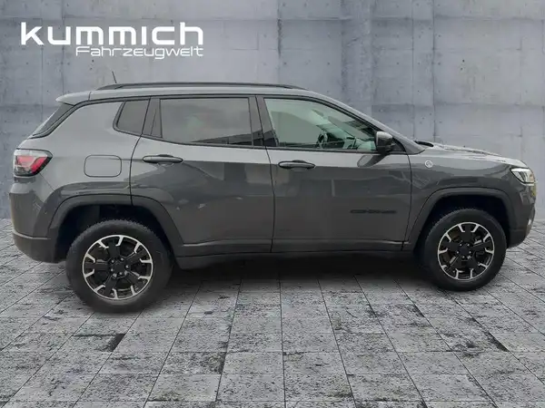 JEEP COMPASS (3/15)