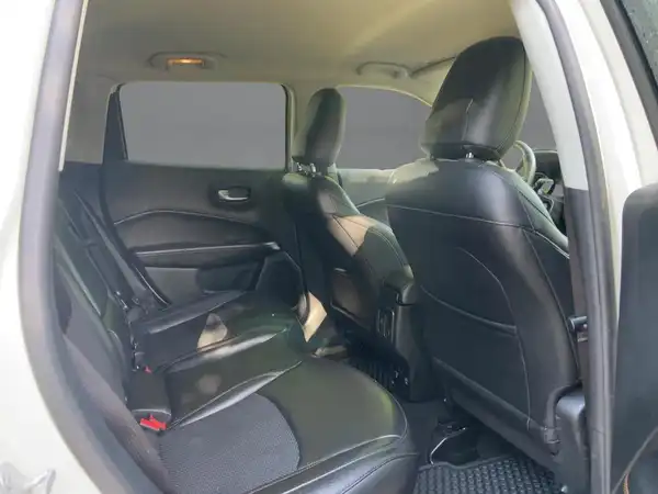 JEEP COMPASS LIMITED (12/15)