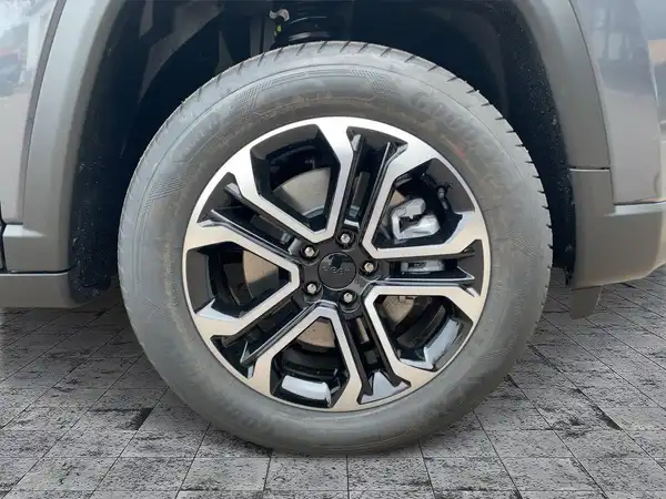 JEEP COMPASS LIMITED (7/15)