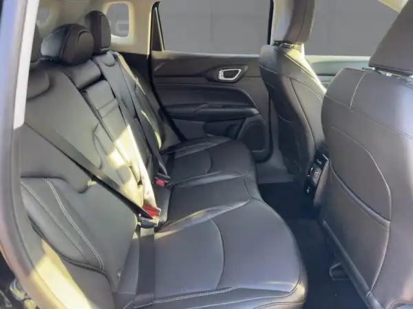 JEEP COMPASS S MODEL (12/15)