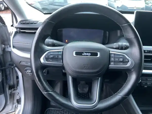 JEEP COMPASS (9/15)