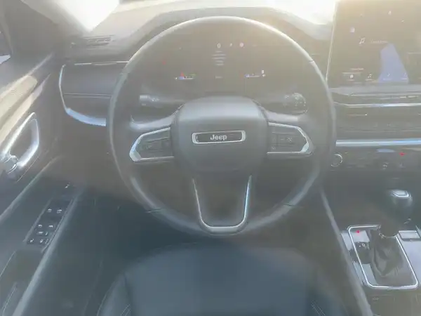 JEEP COMPASS LIMITED (9/15)