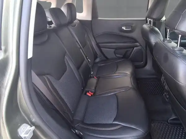 JEEP COMPASS LIMITED (12/15)