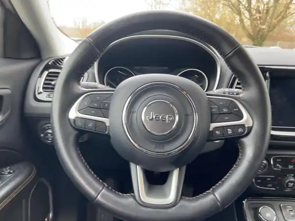 JEEP COMPASS LIMITED (9/15)