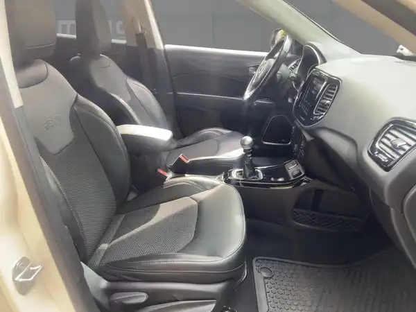 JEEP COMPASS LIMITED (11/15)