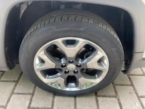 JEEP COMPASS LIMITED (7/15)