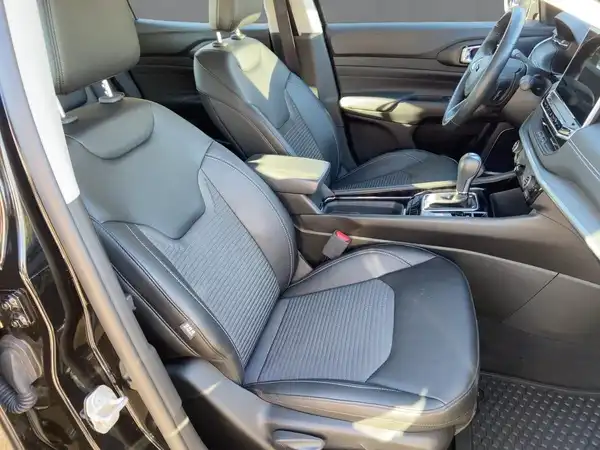 JEEP COMPASS (8/15)