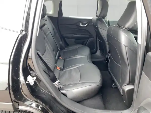 JEEP COMPASS LIMITED (12/15)