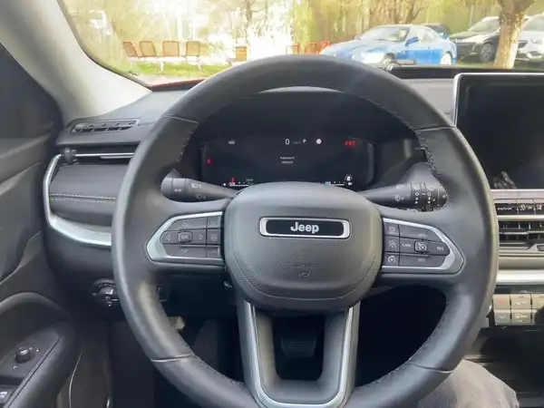 JEEP COMPASS LIMITED (9/15)