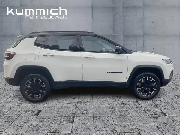 JEEP COMPASS (3/15)