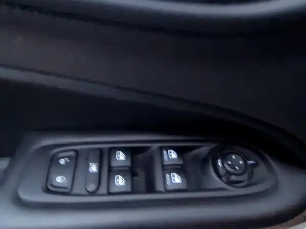 JEEP COMPASS LIMITED (14/15)