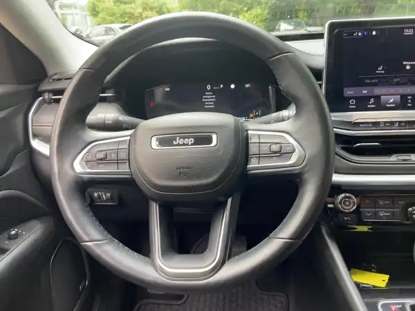 JEEP COMPASS (9/15)