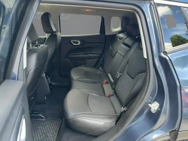 JEEP COMPASS LIMITED (12/15)