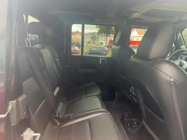 JEEP GLADIATOR OVERLAND (12/15)