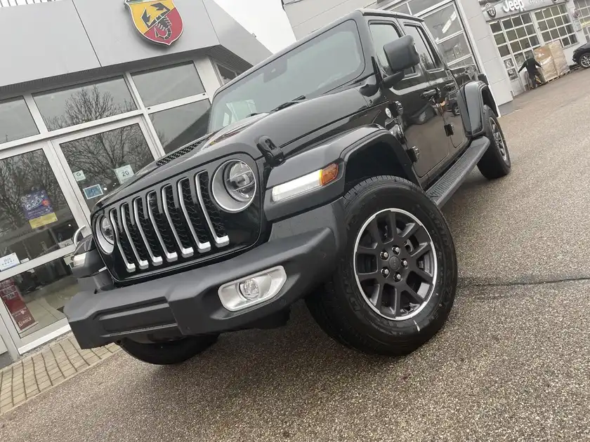 JEEP GLADIATOR OVERLAND (1/15)