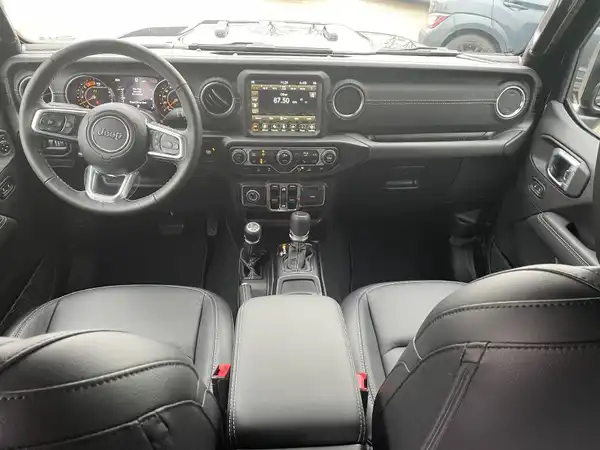 JEEP GLADIATOR OVERLAND (8/15)