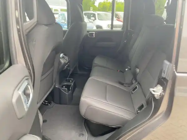 JEEP GLADIATOR OVERLAND (14/15)