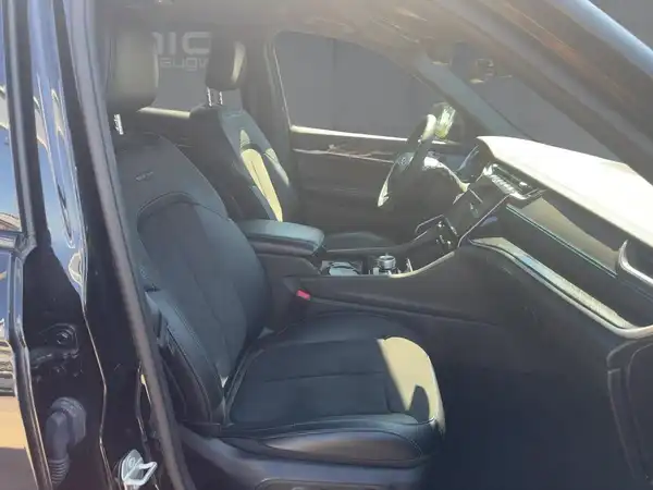 JEEP GRAND CHEROKEE (11/15)