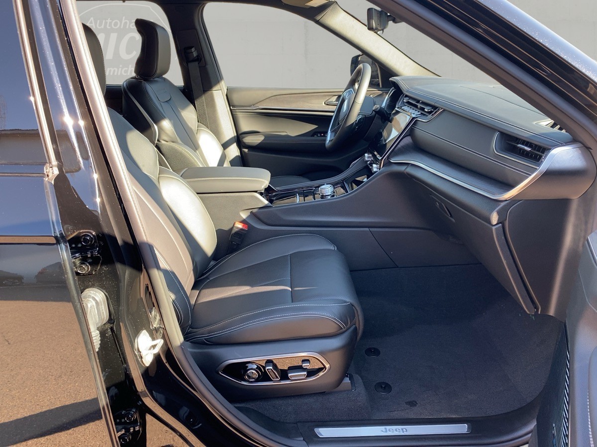JEEP GRAND CHEROKEE OVERLAND (11/15)
