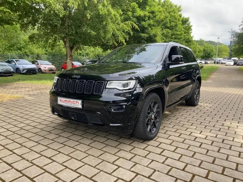 JEEP GRAND CHEROKEE OVERLAND (1/16)