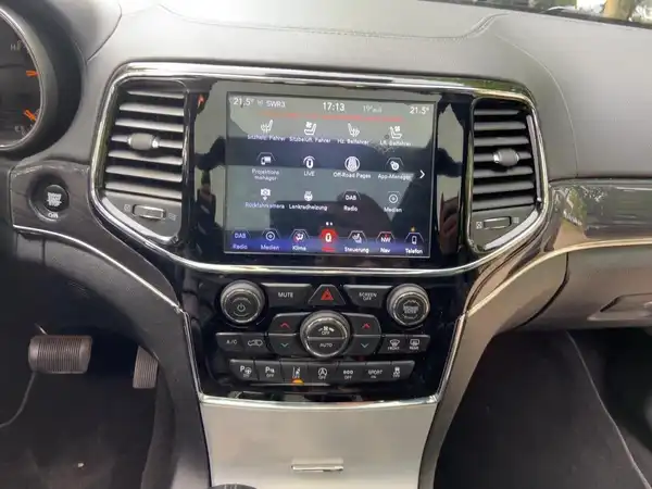 JEEP GRAND CHEROKEE OVERLAND (10/15)