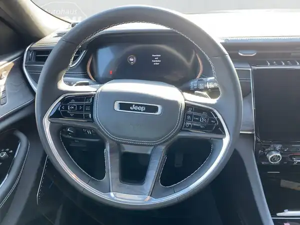 JEEP GRAND CHEROKEE OVERLAND (9/15)