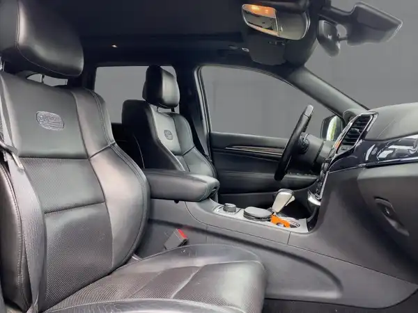 JEEP GRAND CHEROKEE OVERLAND (11/15)