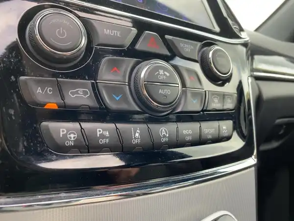 JEEP GRAND CHEROKEE OVERLAND (14/15)
