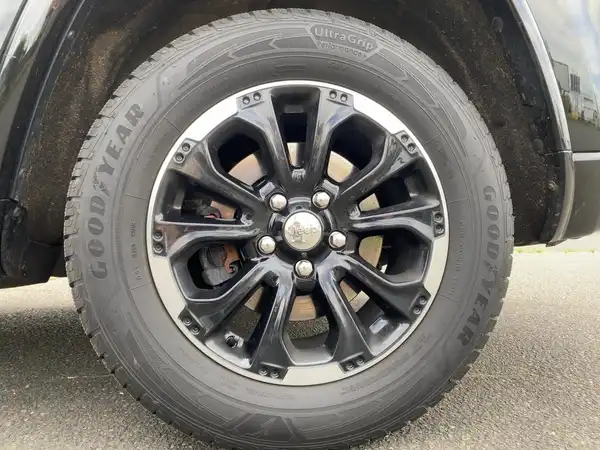 JEEP GRAND CHEROKEE OVERLAND (7/15)