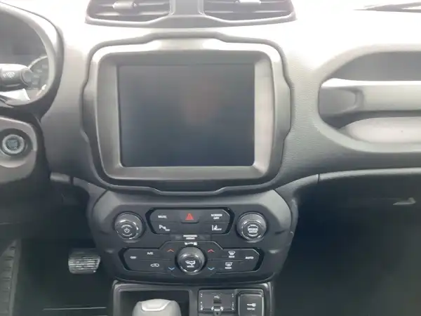 JEEP RENEGADE (10/15)