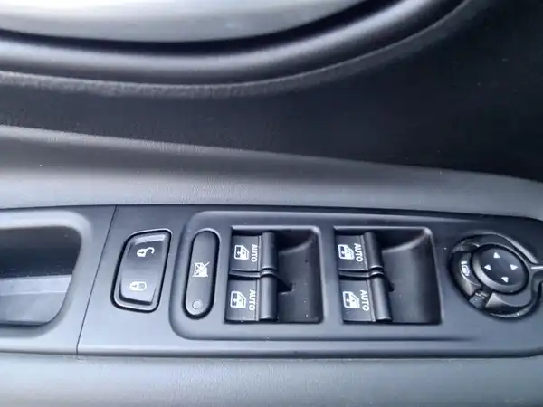 JEEP RENEGADE (14/15)