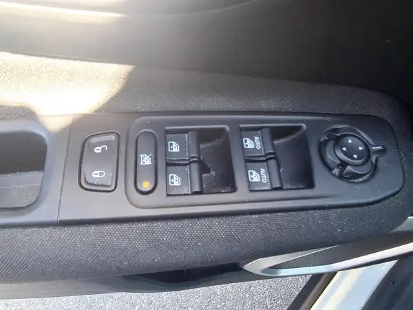 JEEP RENEGADE LONGITUDE (14/15)