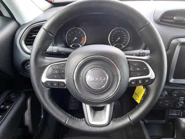 JEEP RENEGADE LIMITED (9/15)