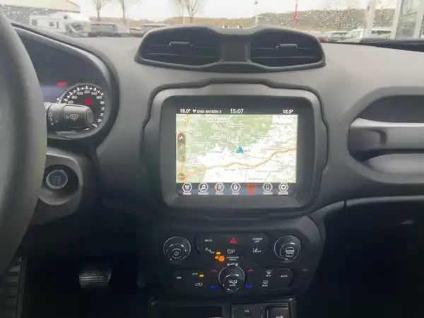 JEEP RENEGADE (10/15)