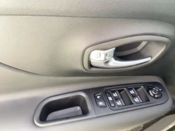 JEEP RENEGADE (14/15)