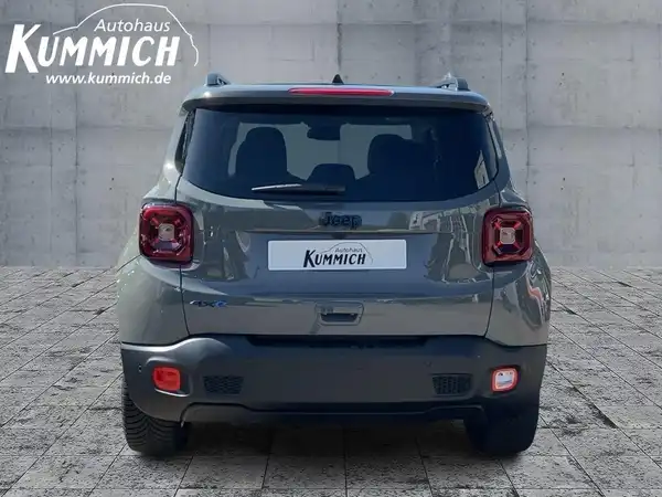 JEEP RENEGADE HIGH UPLAND (5/15)