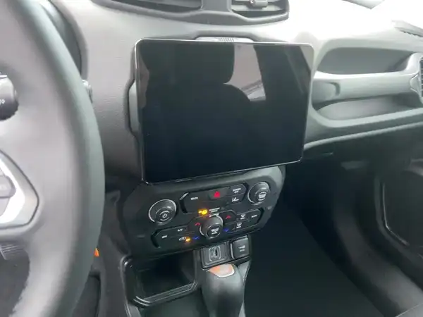 JEEP RENEGADE (10/15)