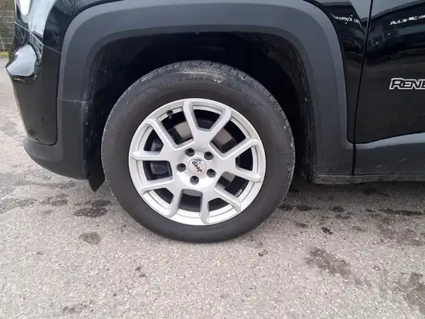 JEEP RENEGADE LIMITED (7/15)